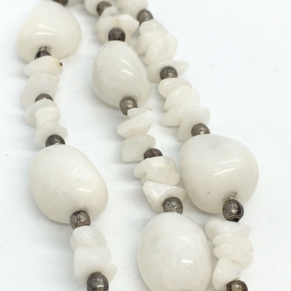 WHITE QUARTZ MULTI LAYTERED NECKLACE  SILVER TONE BOHO BOHEMIAN ETHNIC - Picture 3 of 14